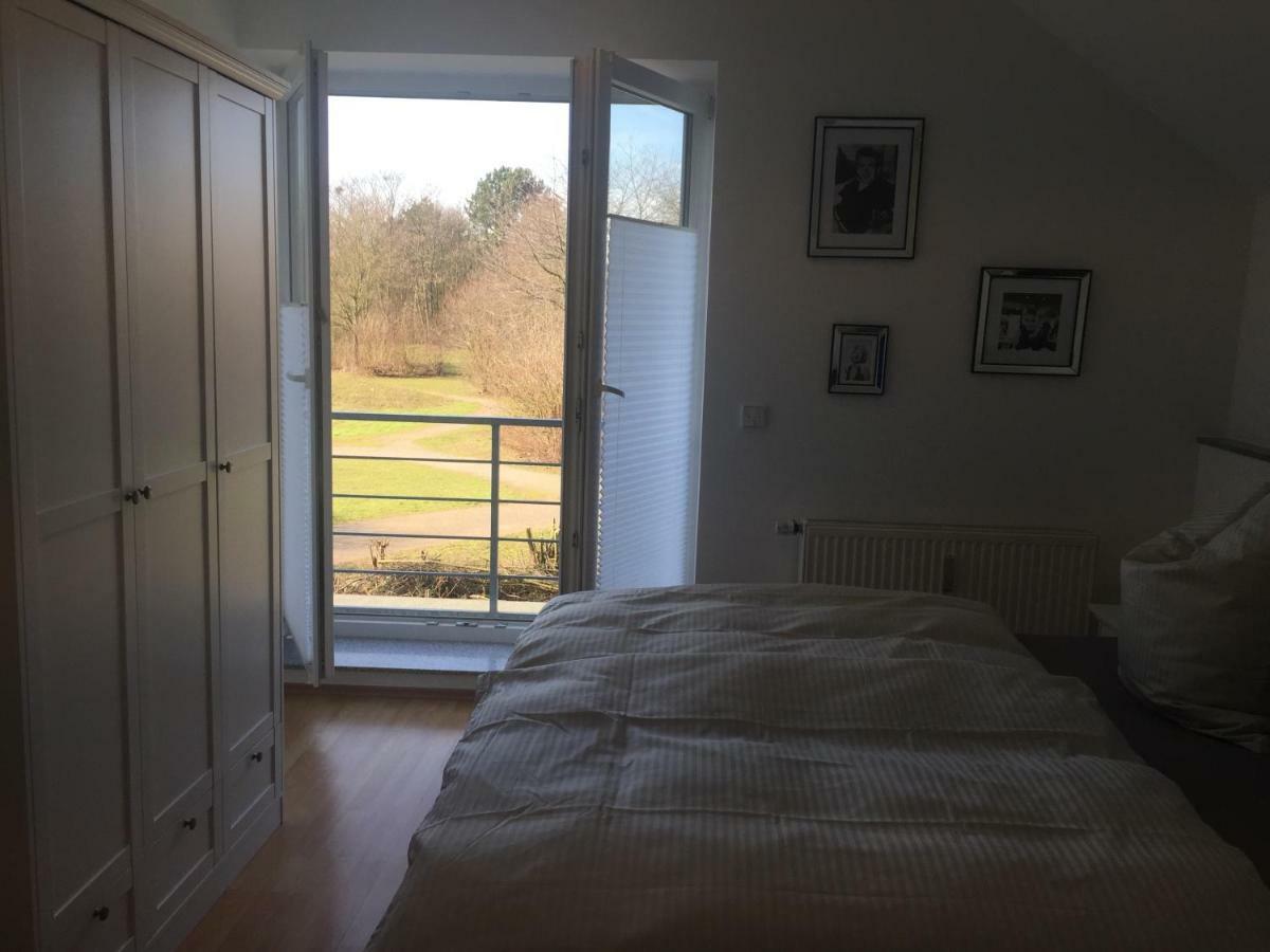 Apartment Mit Parkblick Tönisvorst Dış mekan fotoğraf